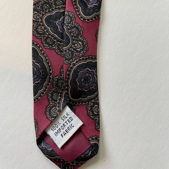 IZOD & Bert Pulitzer Silk Ties Duo - Picture 9 of 13